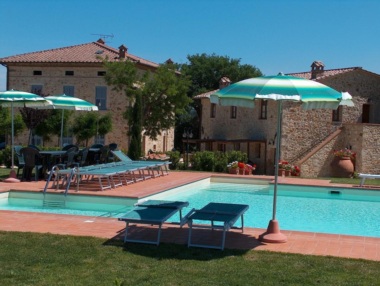 Borgo Il Villino Guest House Casole d'Elsa Exterior photo